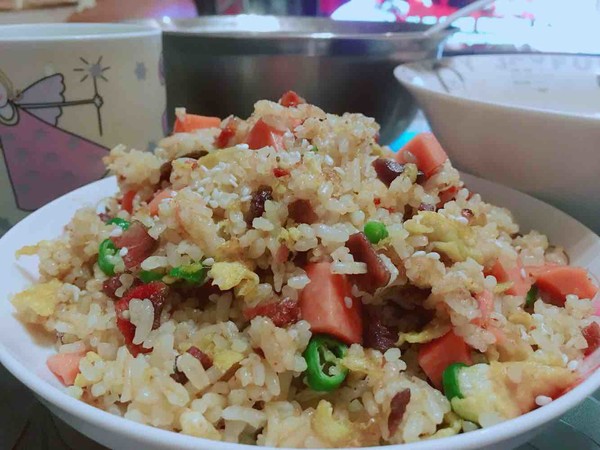蛋炒饭➕肉肉的做法步骤:3