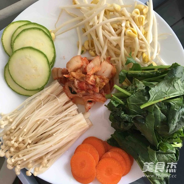 什锦泡菜汤的做法步骤：1