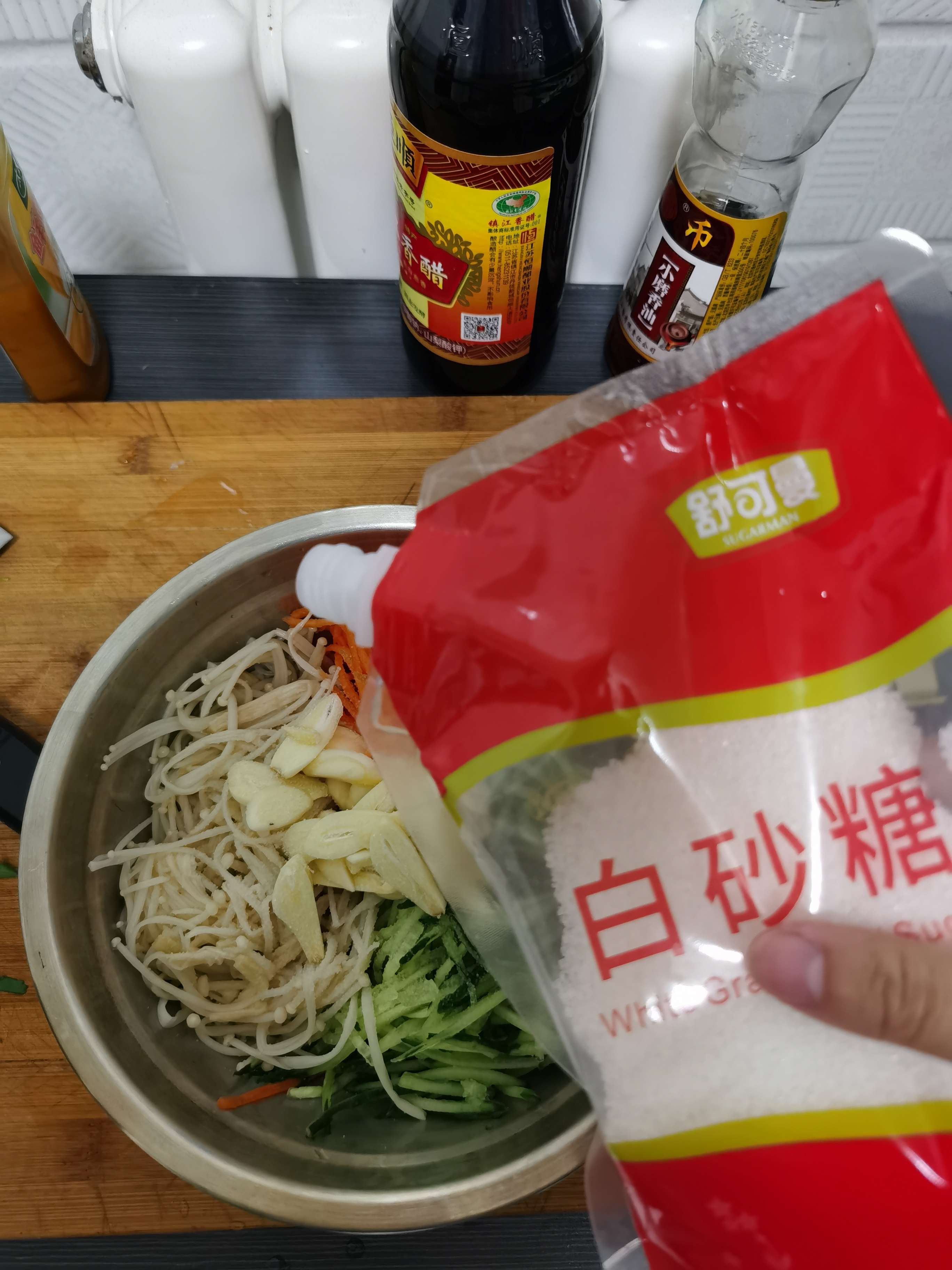 凉拌金针菇的做法步骤：8