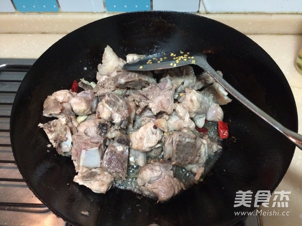 红烧排骨的做法步骤:6