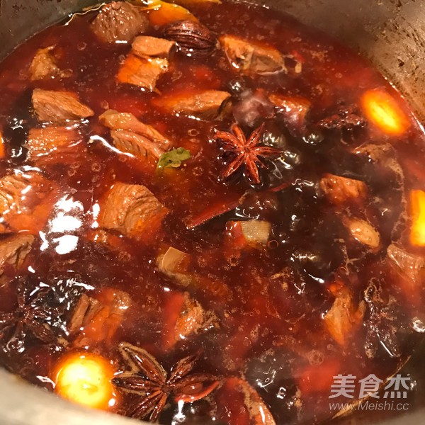 红烧牛肉面的做法步骤：4