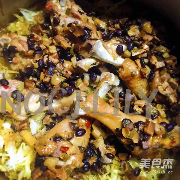 电饭煲鸡腿饭的做法步骤:12