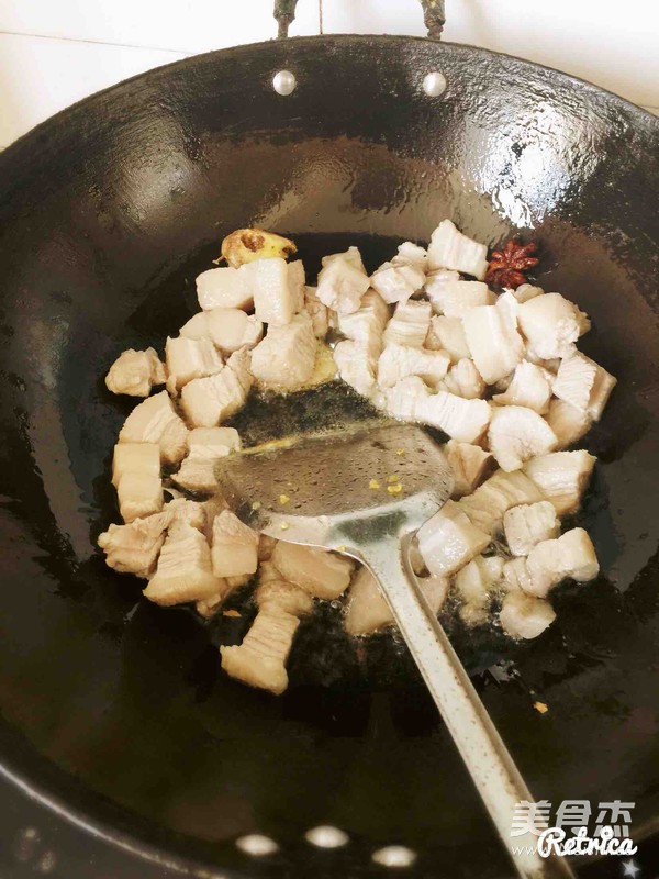 招牌红烧肉的做法步骤：4