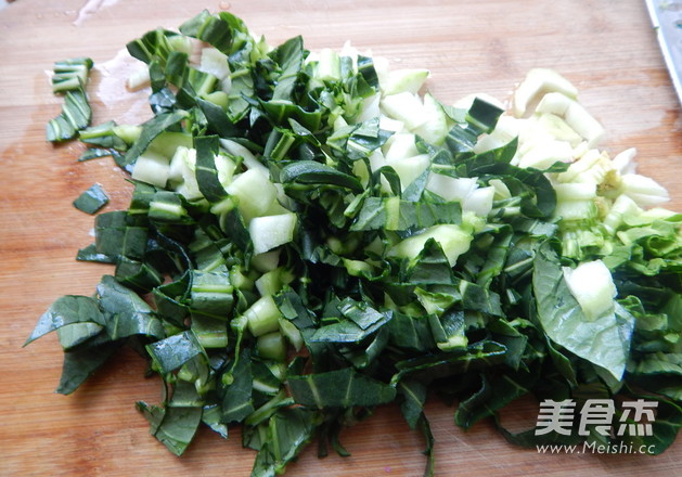 青菜炒饭的做法步骤：1