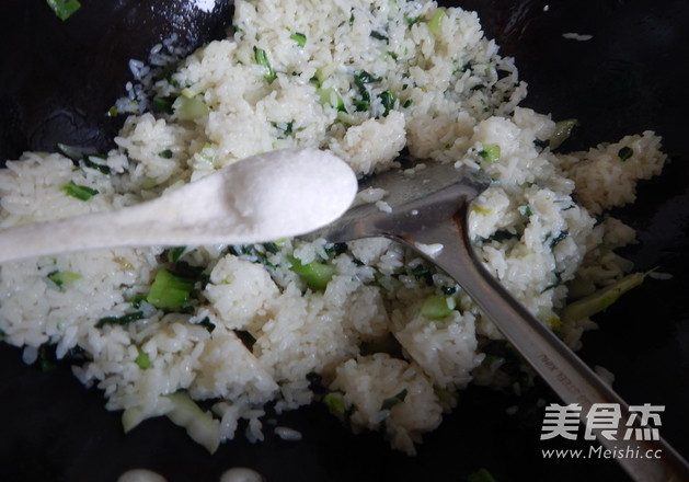 青菜炒饭的做法步骤：6