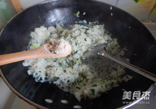 青菜炒饭的做法步骤：8