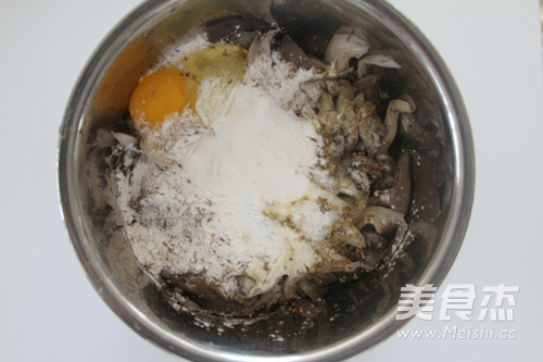 干炸蘑菇的做法步骤:5
