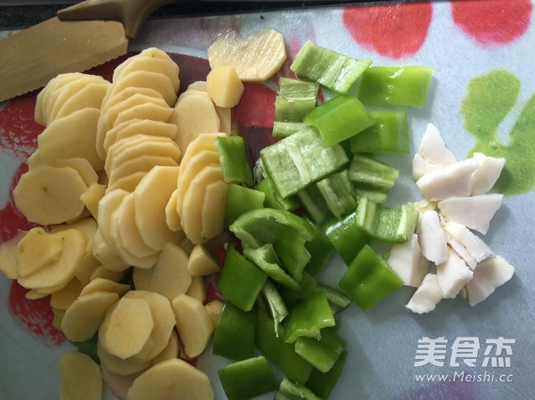 辣椒土豆片的做法步骤：1