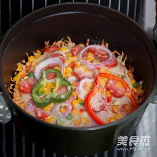 培根火腿披萨的做法步骤：13