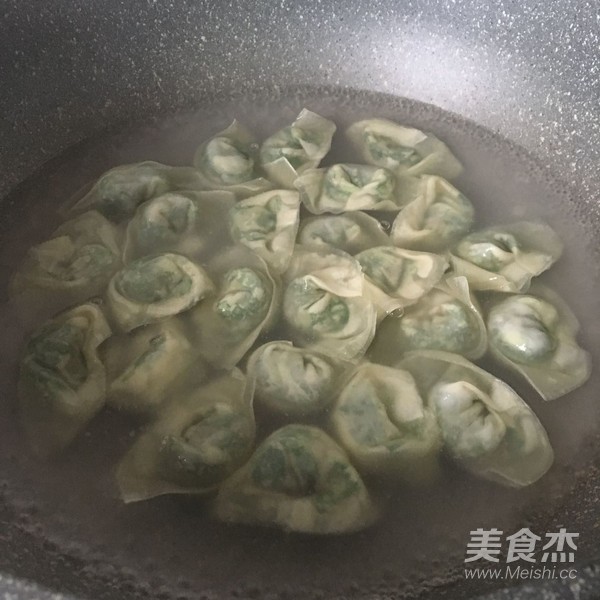 韭菜馄饨的做法步骤：7