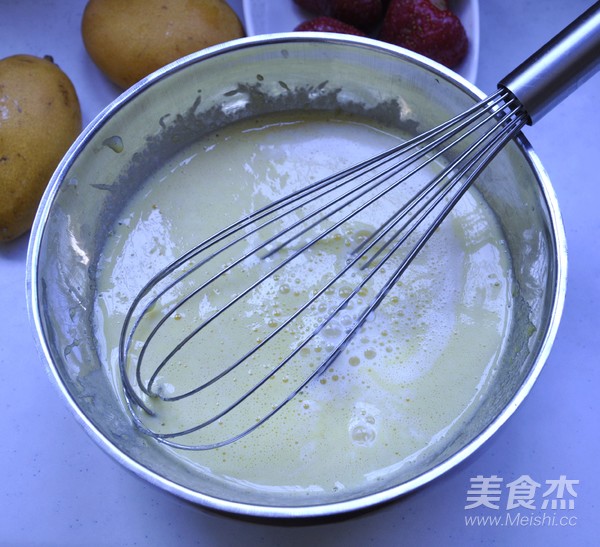 芒果草莓双色冰激凌的做法步骤:4