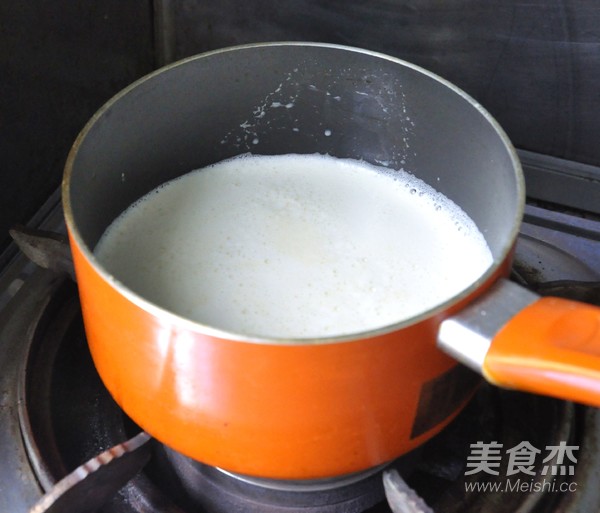 芒果草莓双色冰激凌的做法步骤:5