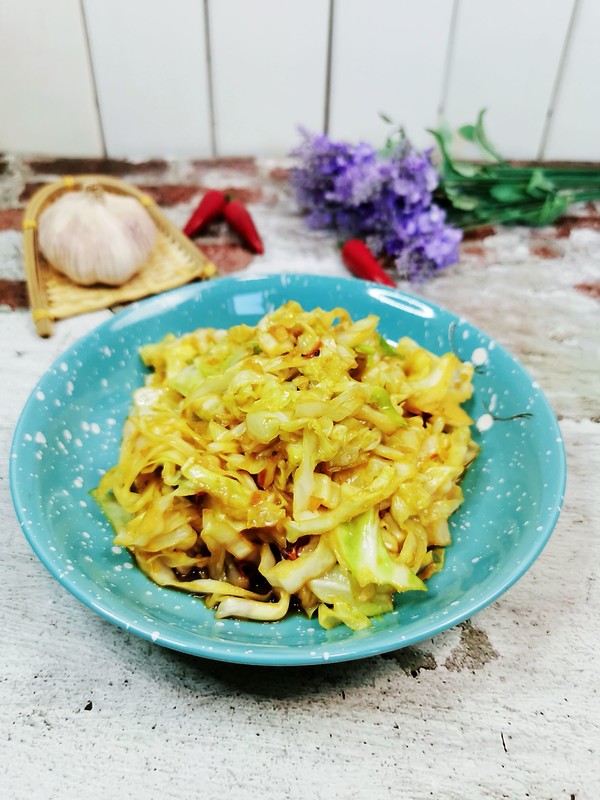 炝炒圆白菜的做法步骤:5