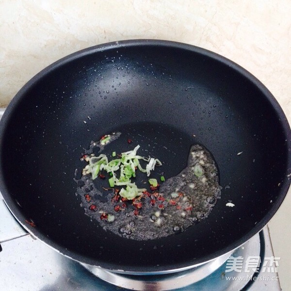白菜炖豆腐的做法步骤:5