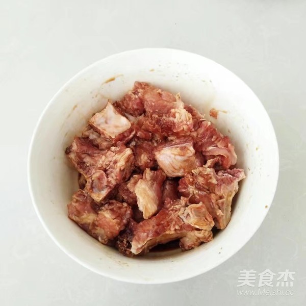 粉蒸五香排骨的做法步骤:8