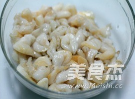 凉拌河蚌的做法步骤:2