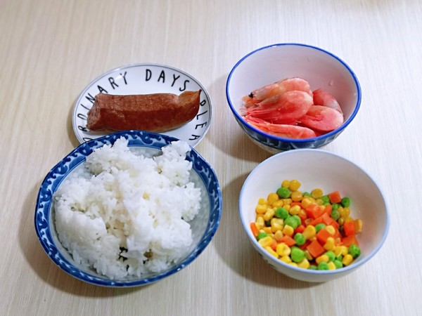 时蔬香肠炒饭的做法步骤：1