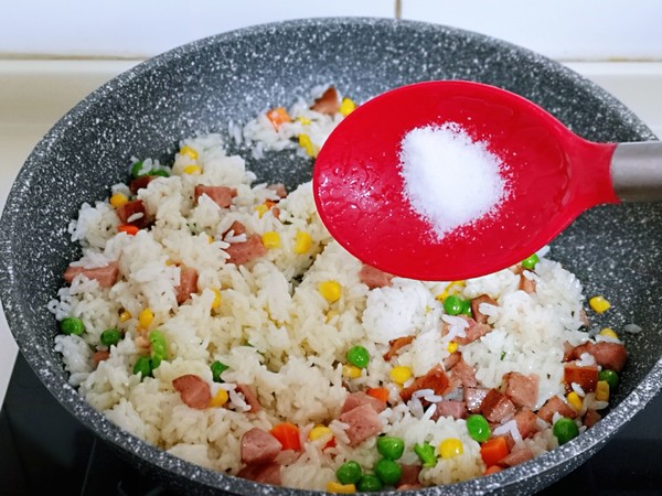 时蔬香肠炒饭的做法步骤:8