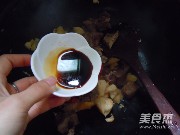 猴头菇炒牛腩的做法步骤:7