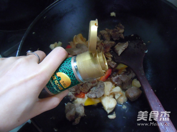 猴头菇炒牛腩的做法步骤:8