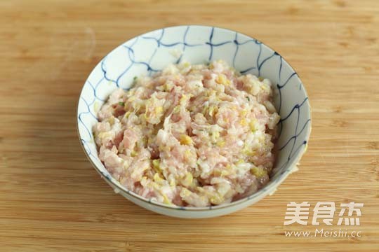 猪肉白菜饺子的做法步骤：5