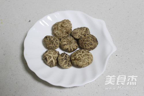 竹荪花菇鸭腿汤的做法步骤:4