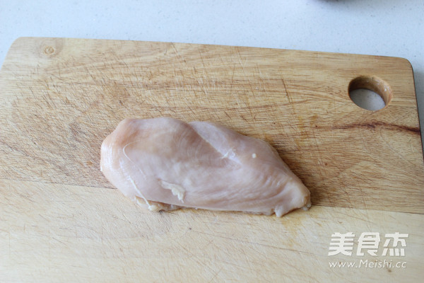 宫保鸡丁的做法步骤：1