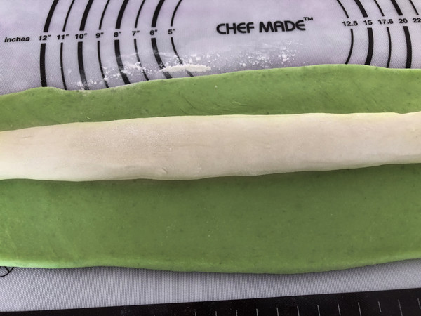 虾仁三鲜馅儿翡翠白玉水饺的做法步骤:9