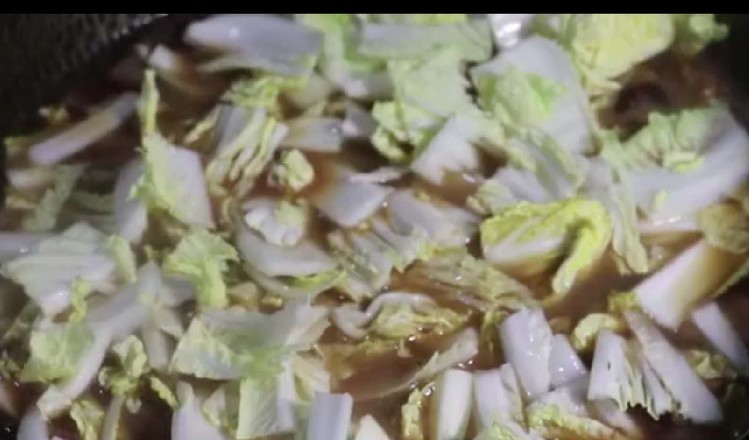 正宗猪肉白菜炖粉条，好吃就要这样做！五珍粉暖胃早餐组合！的做法步骤：9