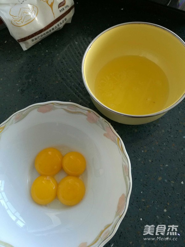 蓝莓蛋糕卷的做法步骤:3