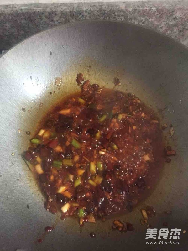 红烧鲫鱼的做法步骤:7