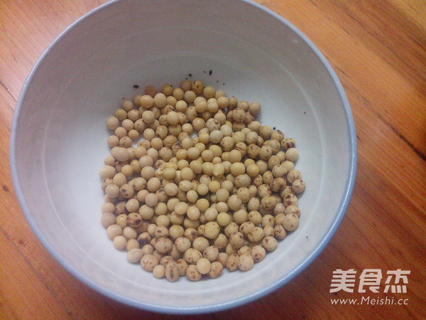 红枣枸杞豆浆的做法步骤：1
