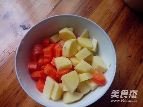 腊肉土豆糯米饭的做法步骤:5
