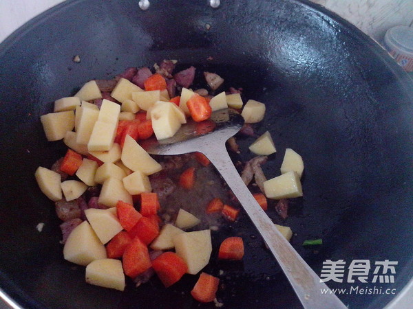 腊肉土豆糯米饭的做法步骤:10