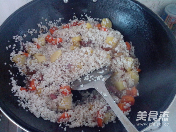 腊肉土豆糯米饭的做法步骤:13