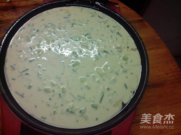芹菜鸡蛋饼的做法步骤：5