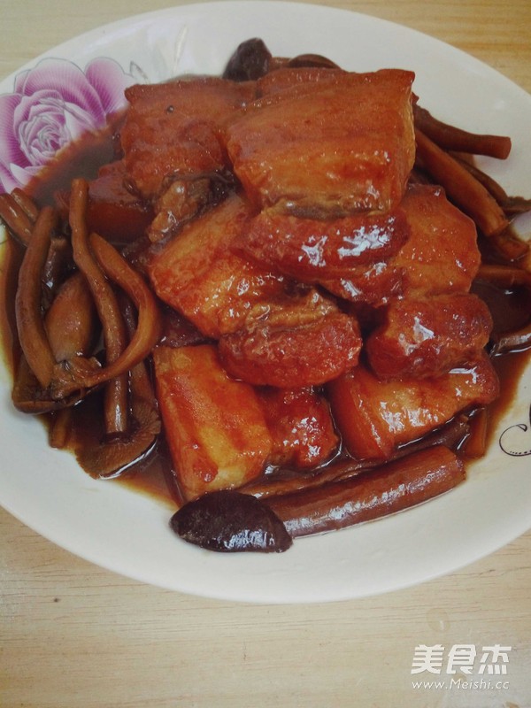 茶树菇红烧肉的做法步骤：7