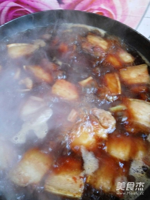 茶树菇红烧肉的做法步骤：4