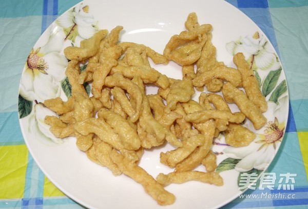 香酥鸡柳的做法步骤:5