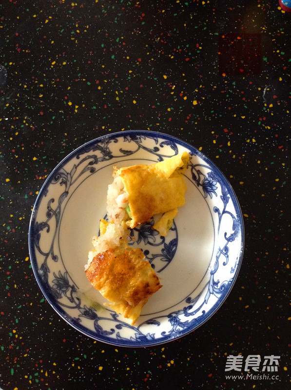 葱香火腿蛋包饭的做法步骤:7