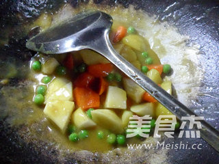 咖喱土豆年糕的做法步骤:8