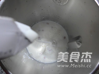 花生牛奶的做法步骤:4