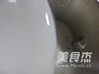 花生牛奶的做法步骤:5