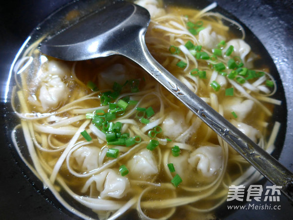 鲜虾小馄饨汤面的做法步骤：9