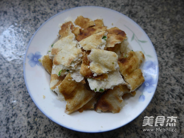 牛肚油菜蕻泡饼的做法步骤：2