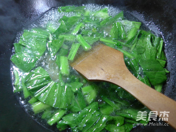 牛肚油菜蕻泡饼的做法步骤：7