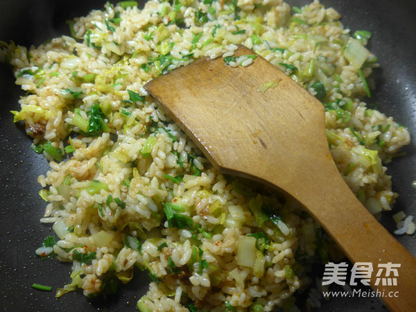 芹菜白菜炒饭的做法步骤：7