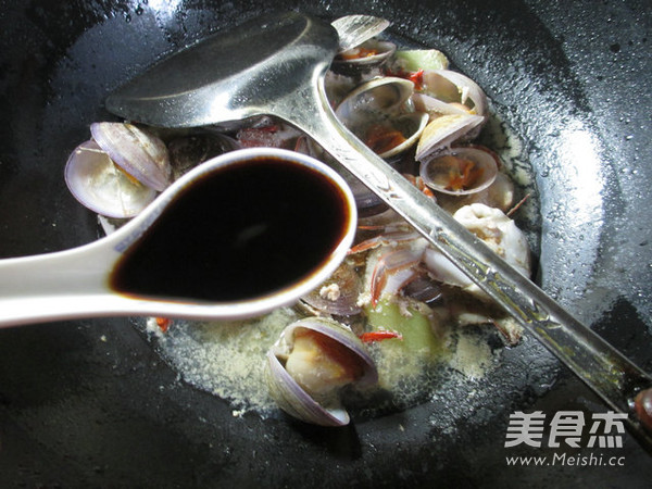 圆蛤煮螃蟹的做法步骤:8