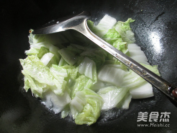 莴笋炒白菜的做法步骤:5