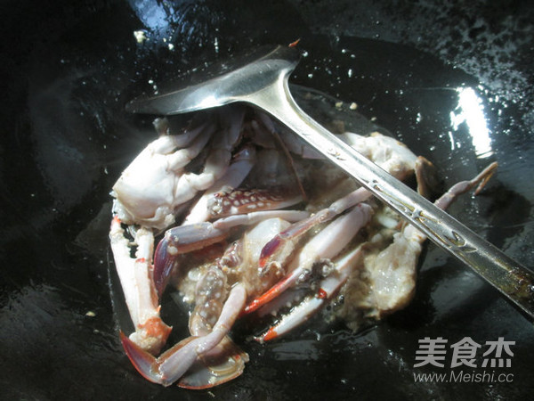 毛豆炒螃蟹的做法步骤:6